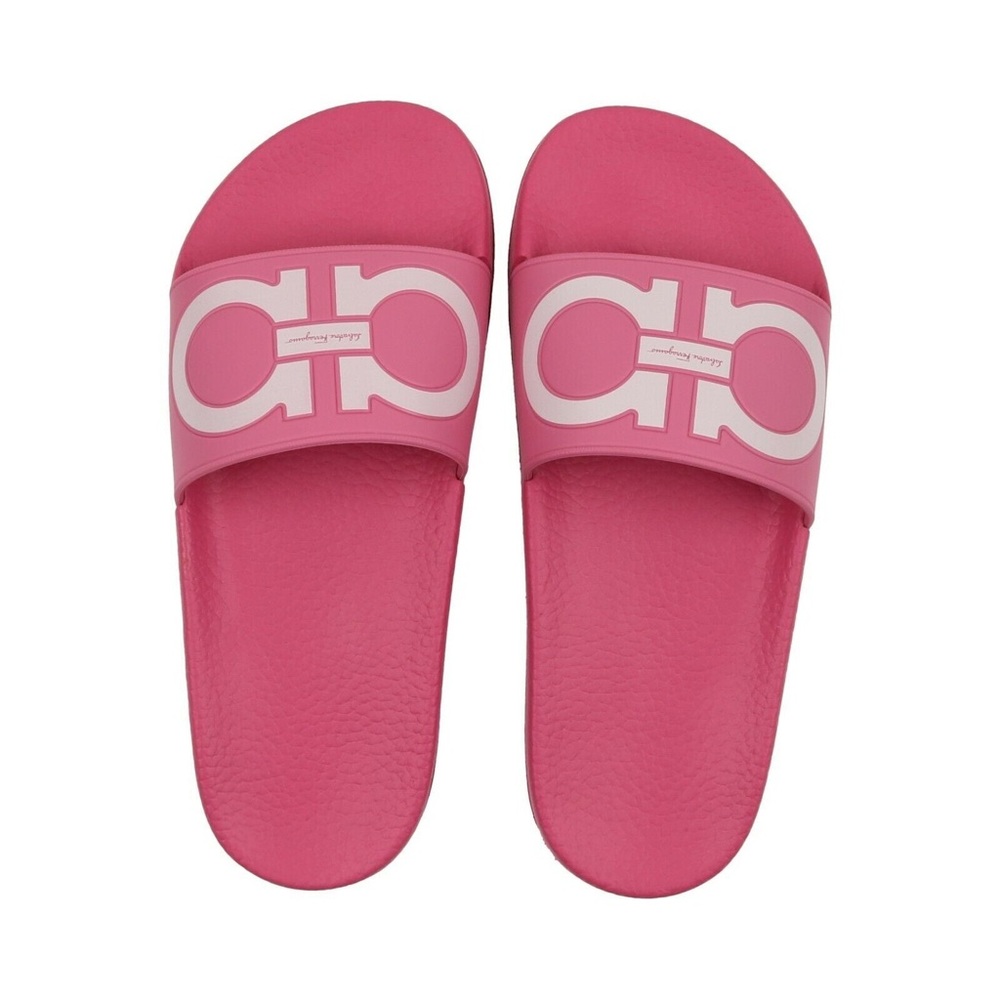 Salvatore Ferragamo Groove Girls Pink Logo Gancini Slides, size 5M